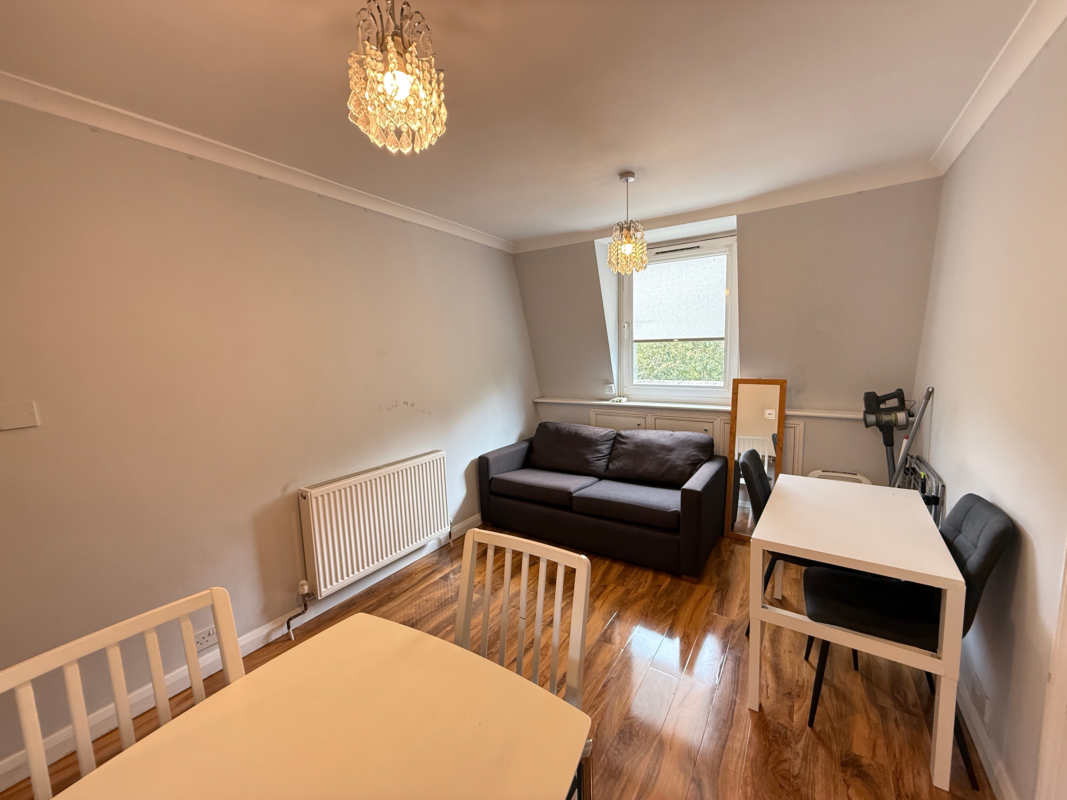 Flat Old Brompton Road in Greater London