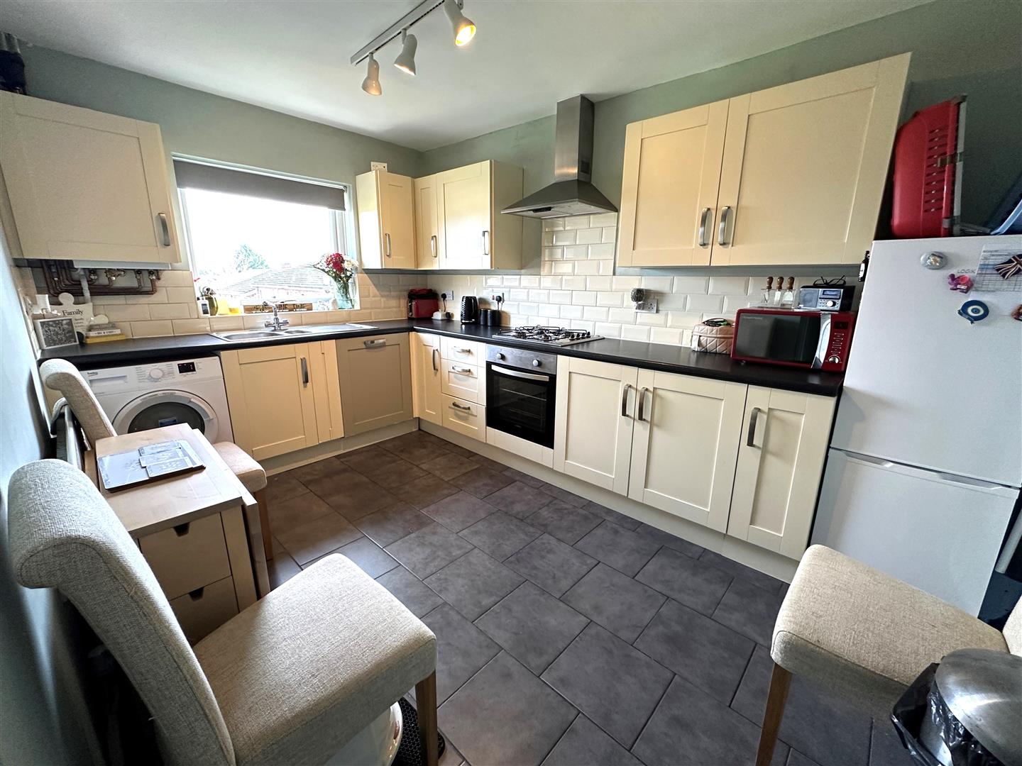 Flat Legge Crescent in Rushmoor