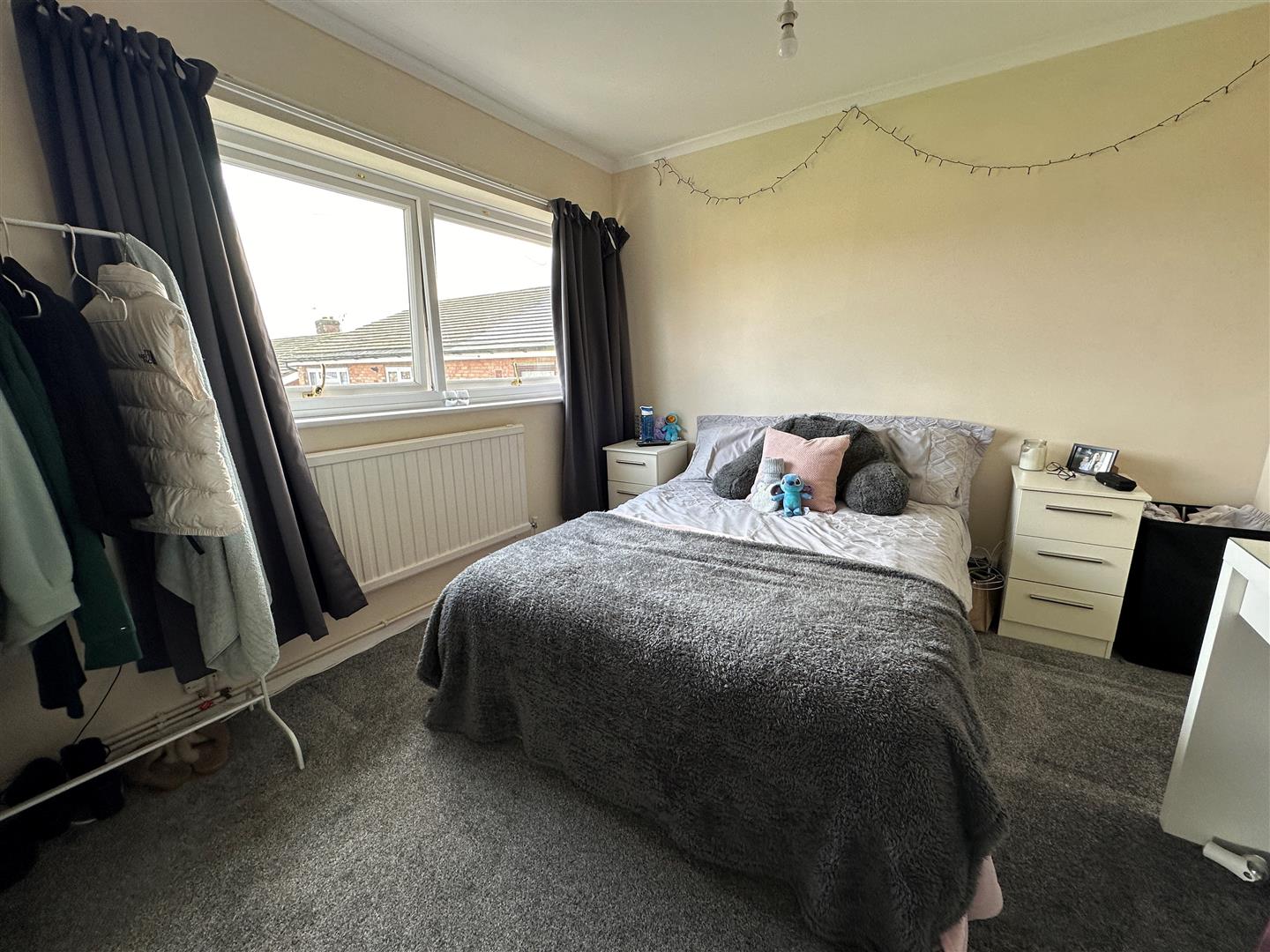 Flat Legge Crescent in Rushmoor
