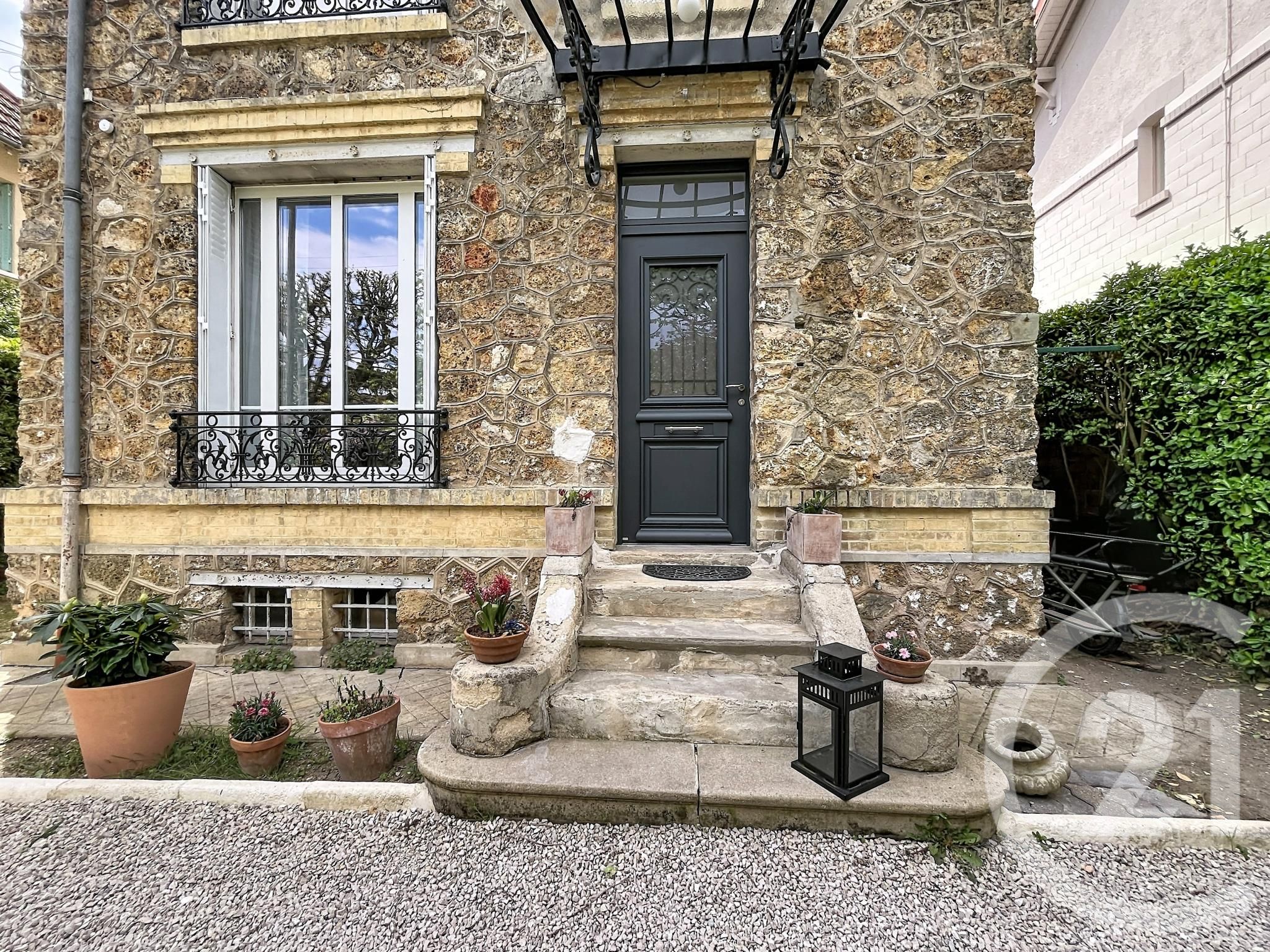 Maison Rue Auguste Renoir à Chatou