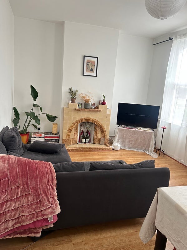 Room Homerton High Street in Greater London