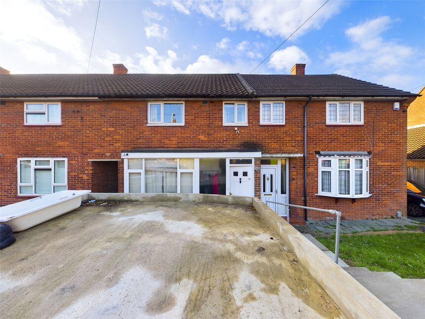 House Dudley Road in Greater London