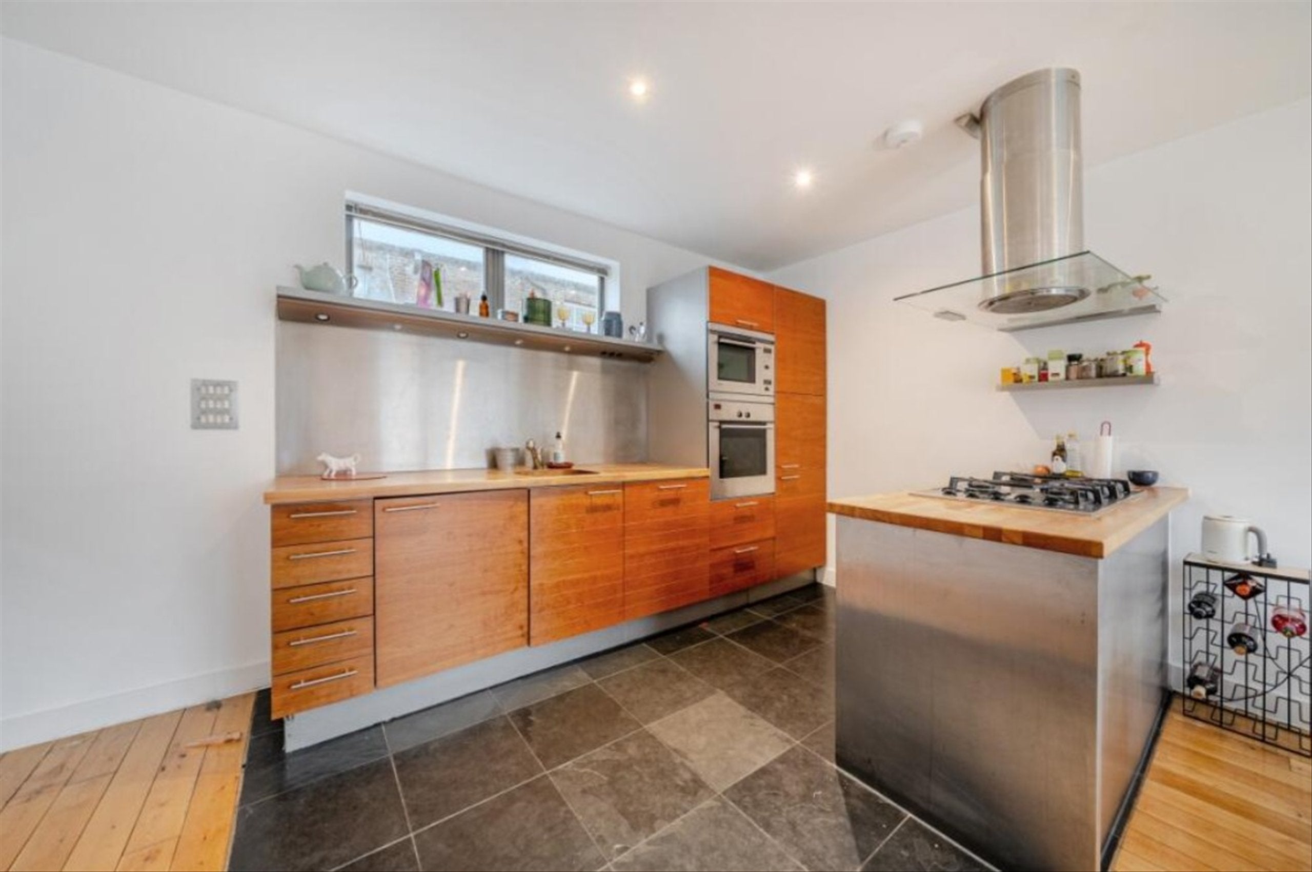 House Dunworth Mews in Greater London