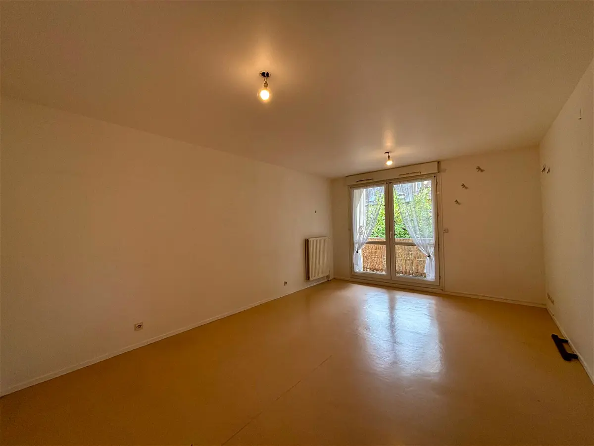 Flat Rue du Général Leclerc in Sens