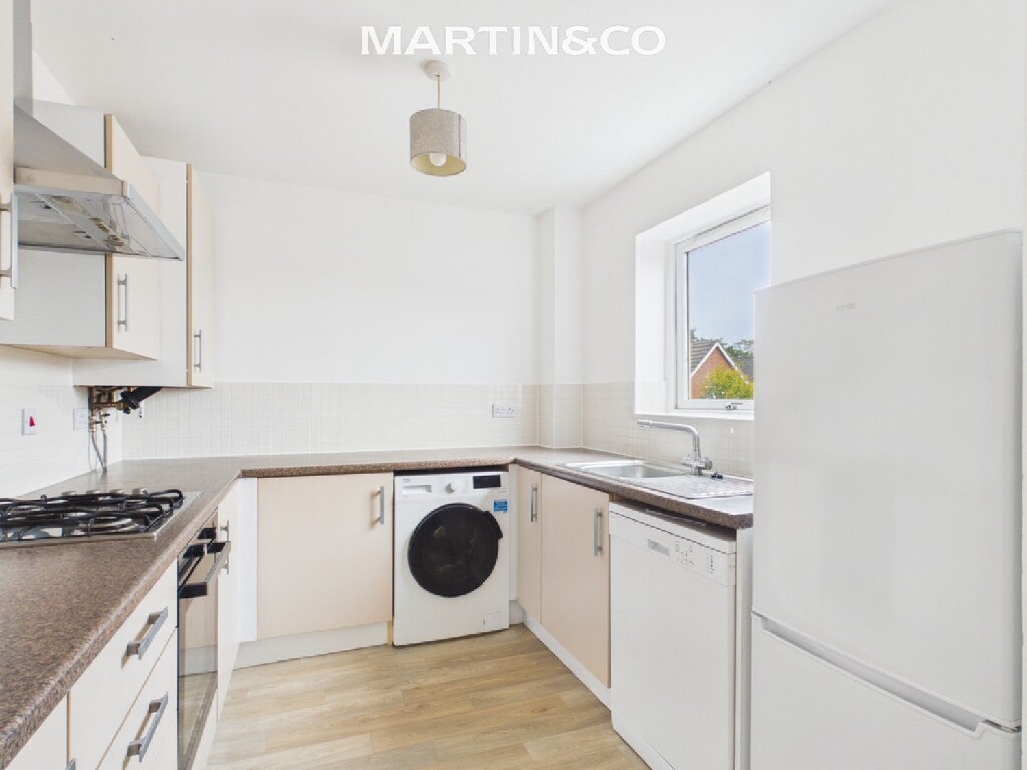 Flat Austin Way in Bracknell