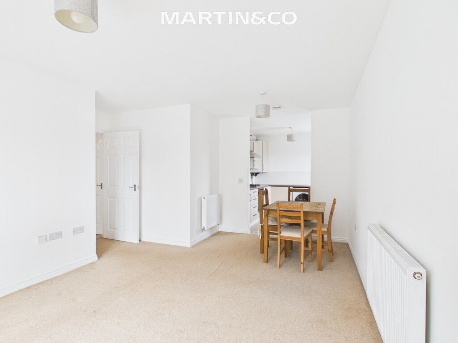 Flat Austin Way in Bracknell