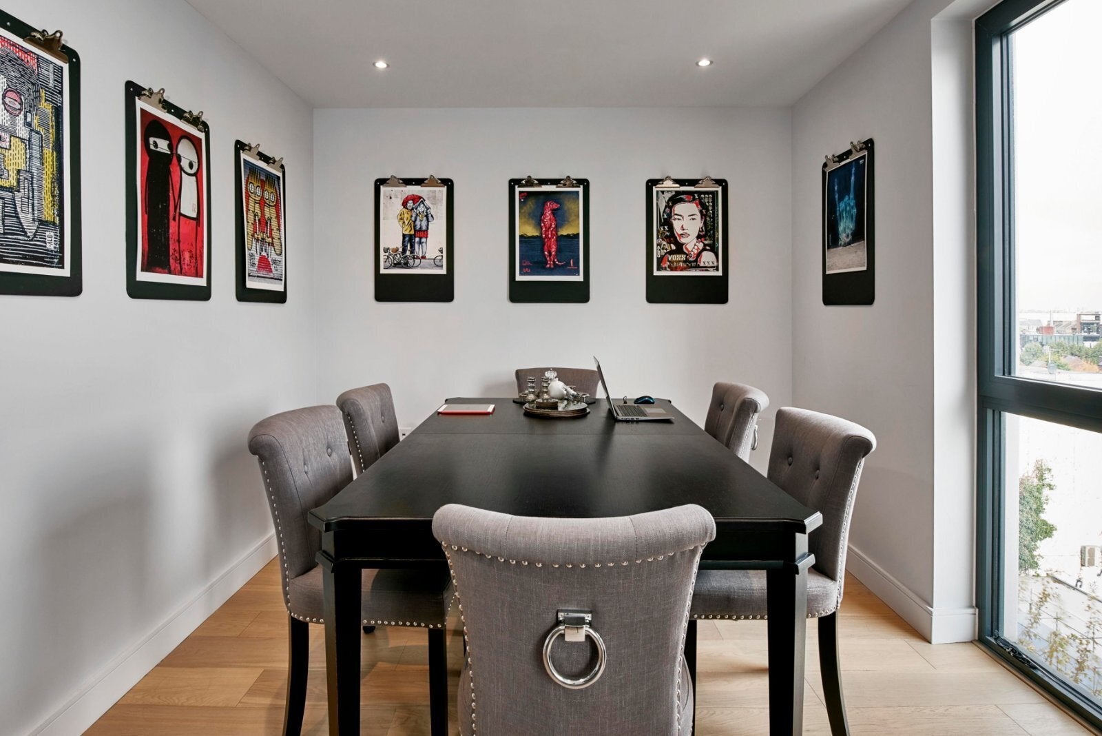 Flat Hanbury Street in Greater London