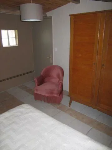 Chambre Impasse de la Voirine à Saint-Jean-de-Sauves