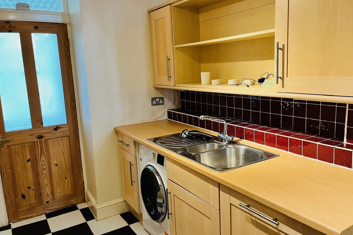 Flat Eaton Place in Brighton