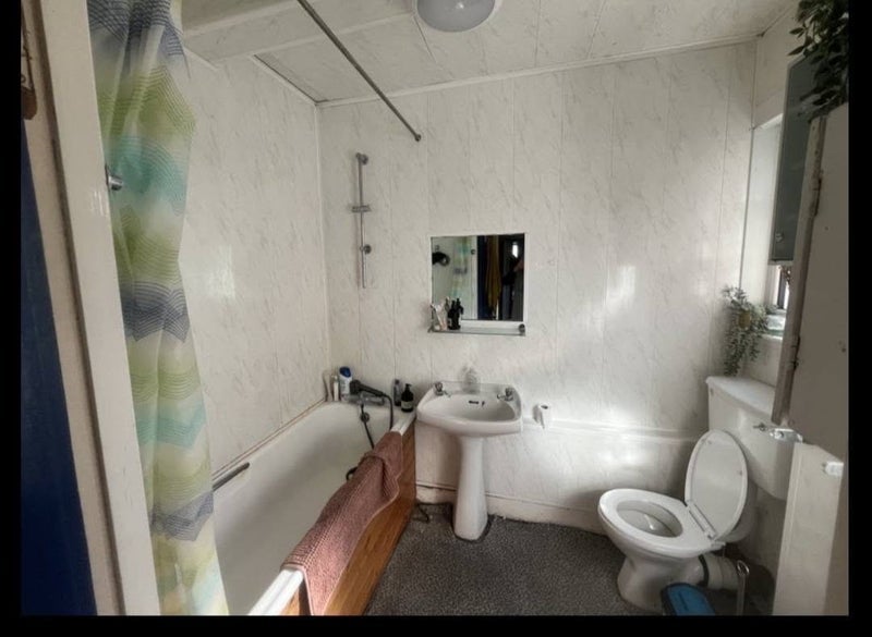Room Trundley's Road in Greater London