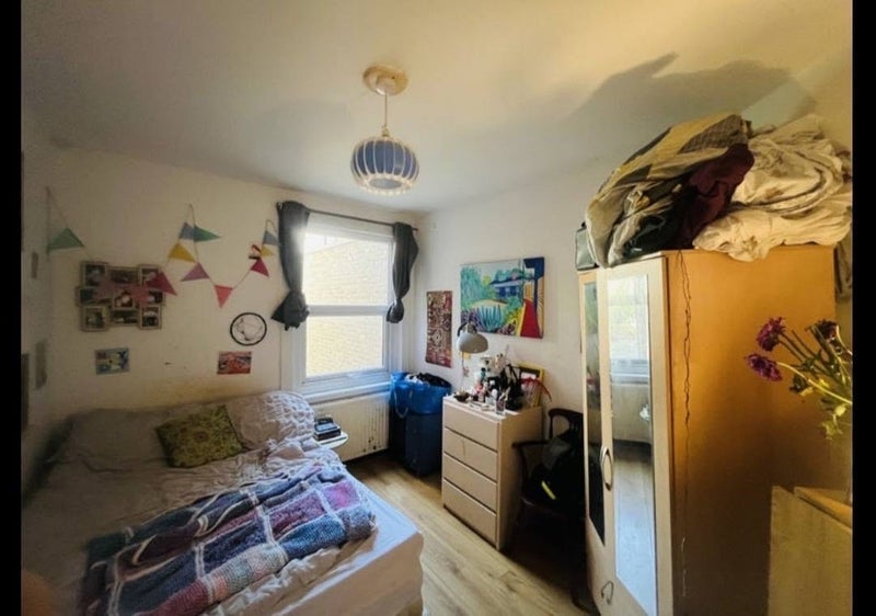 Room Trundley's Road in Greater London