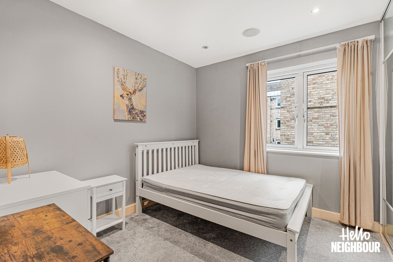 Flat Upper Richmond Road in Greater London
