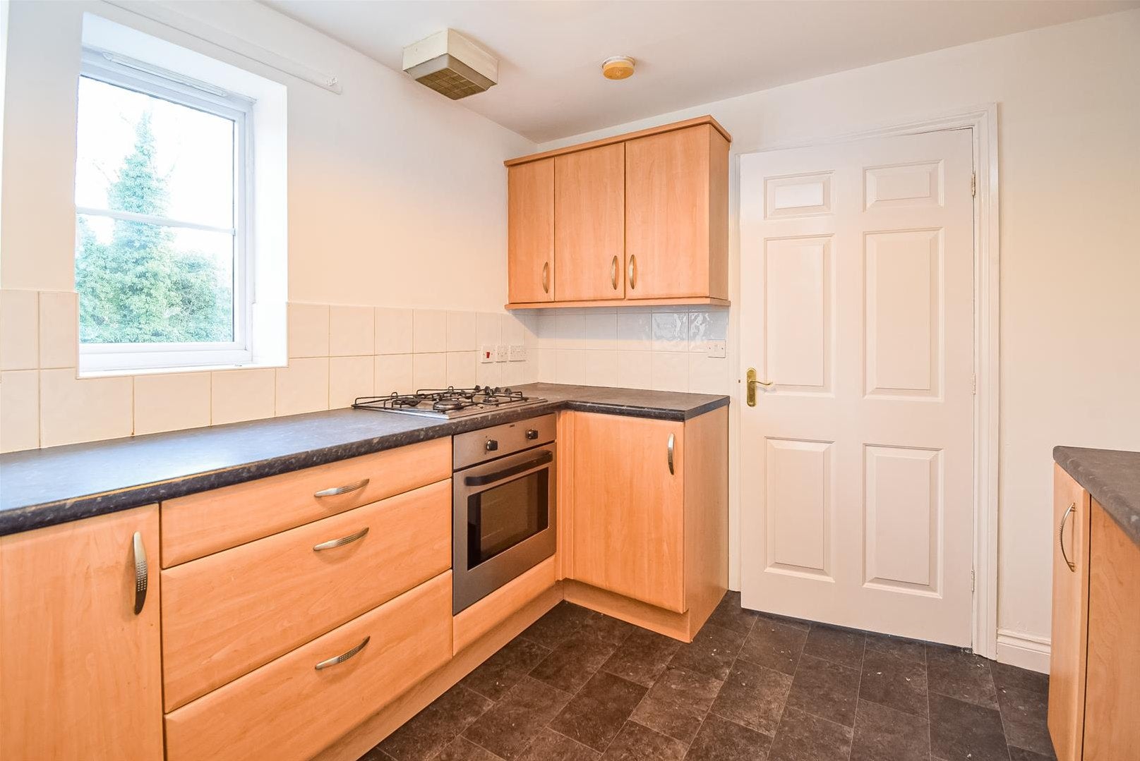 Flat Princes Gate in Wakefield
