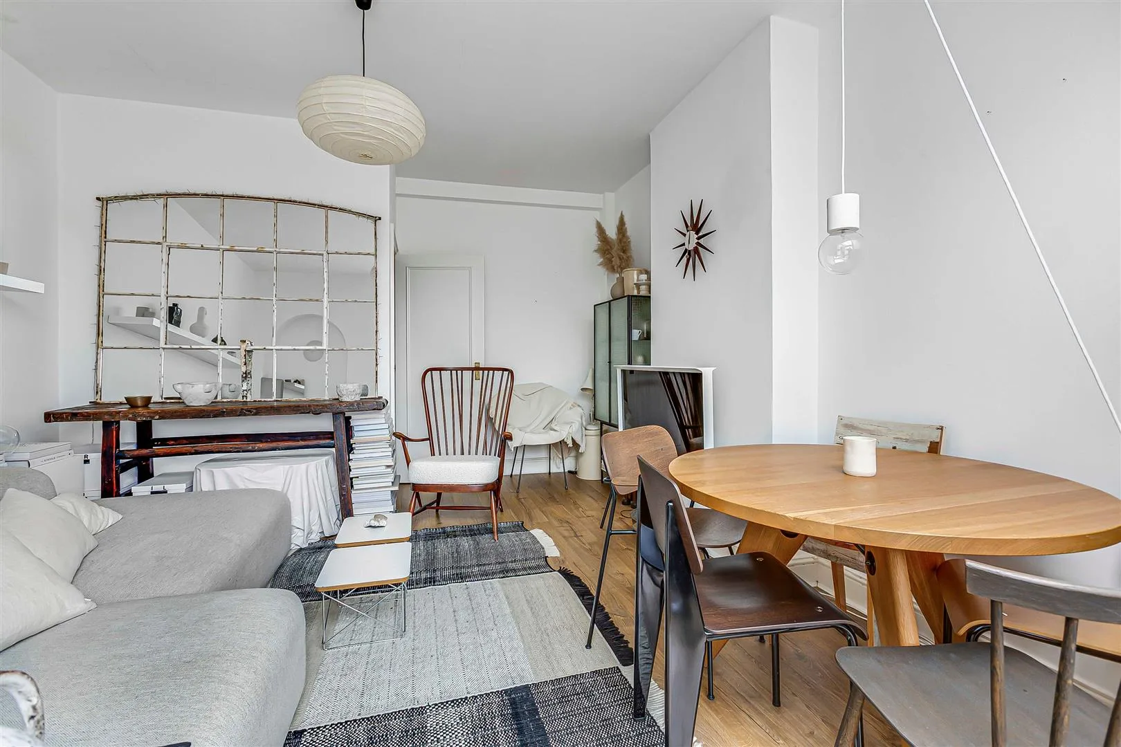 Flat Upper Richmond Road West in Greater London