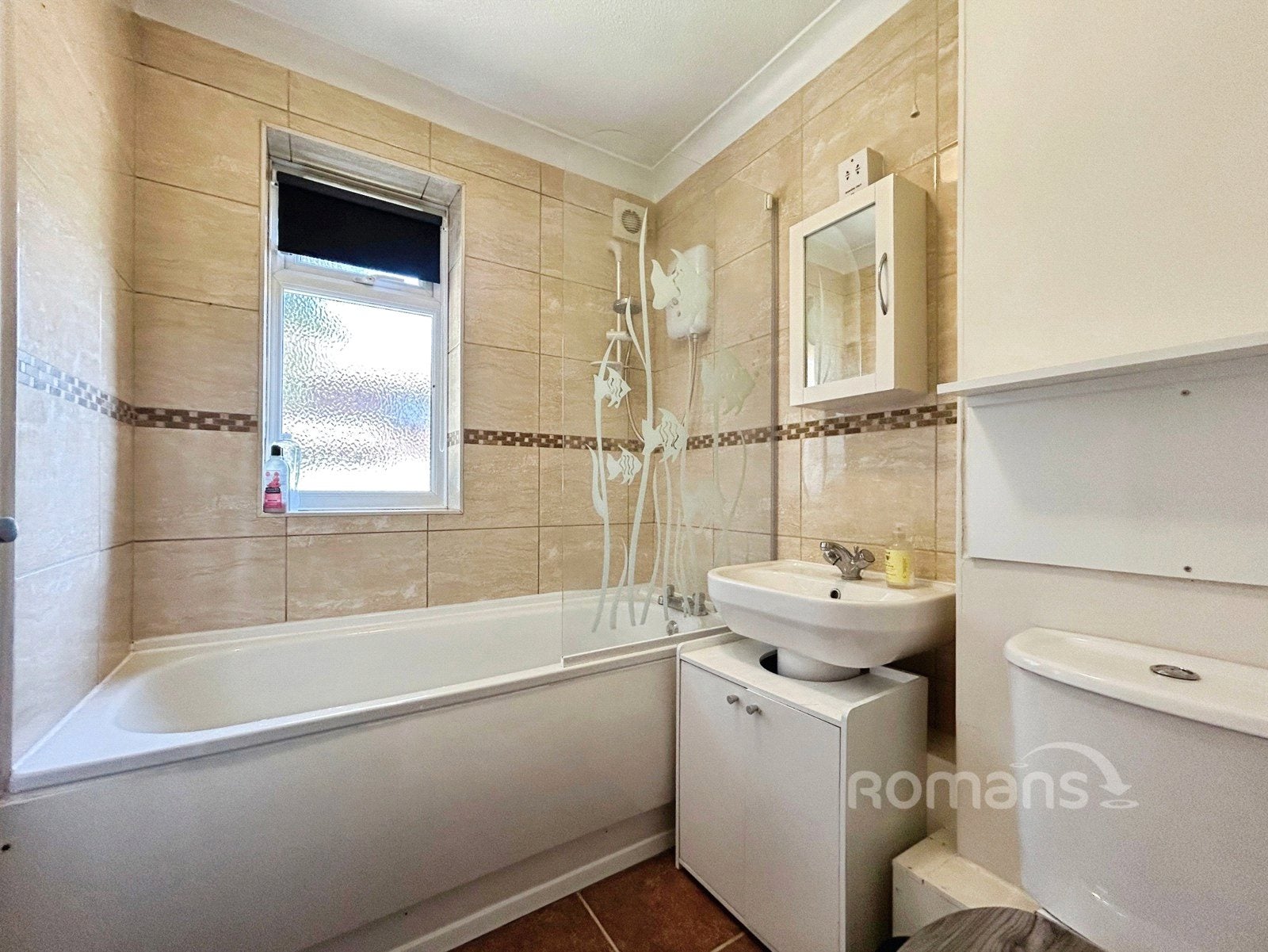 Flat Vesey Close in Rushmoor