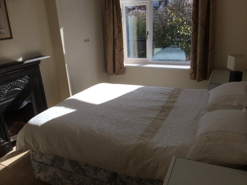 Room North Road in Poole