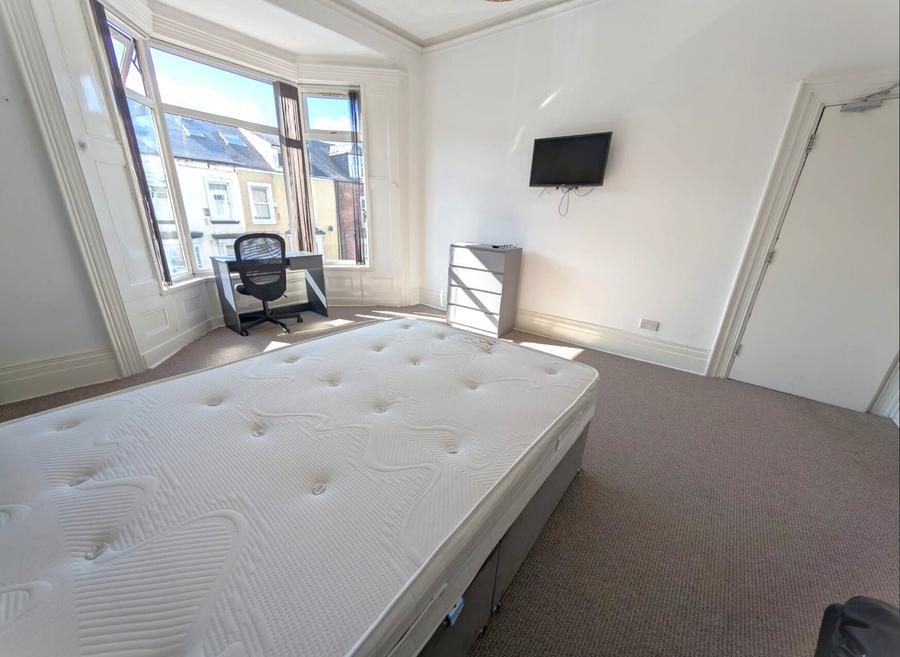 Room Elmwood Street in Sunderland