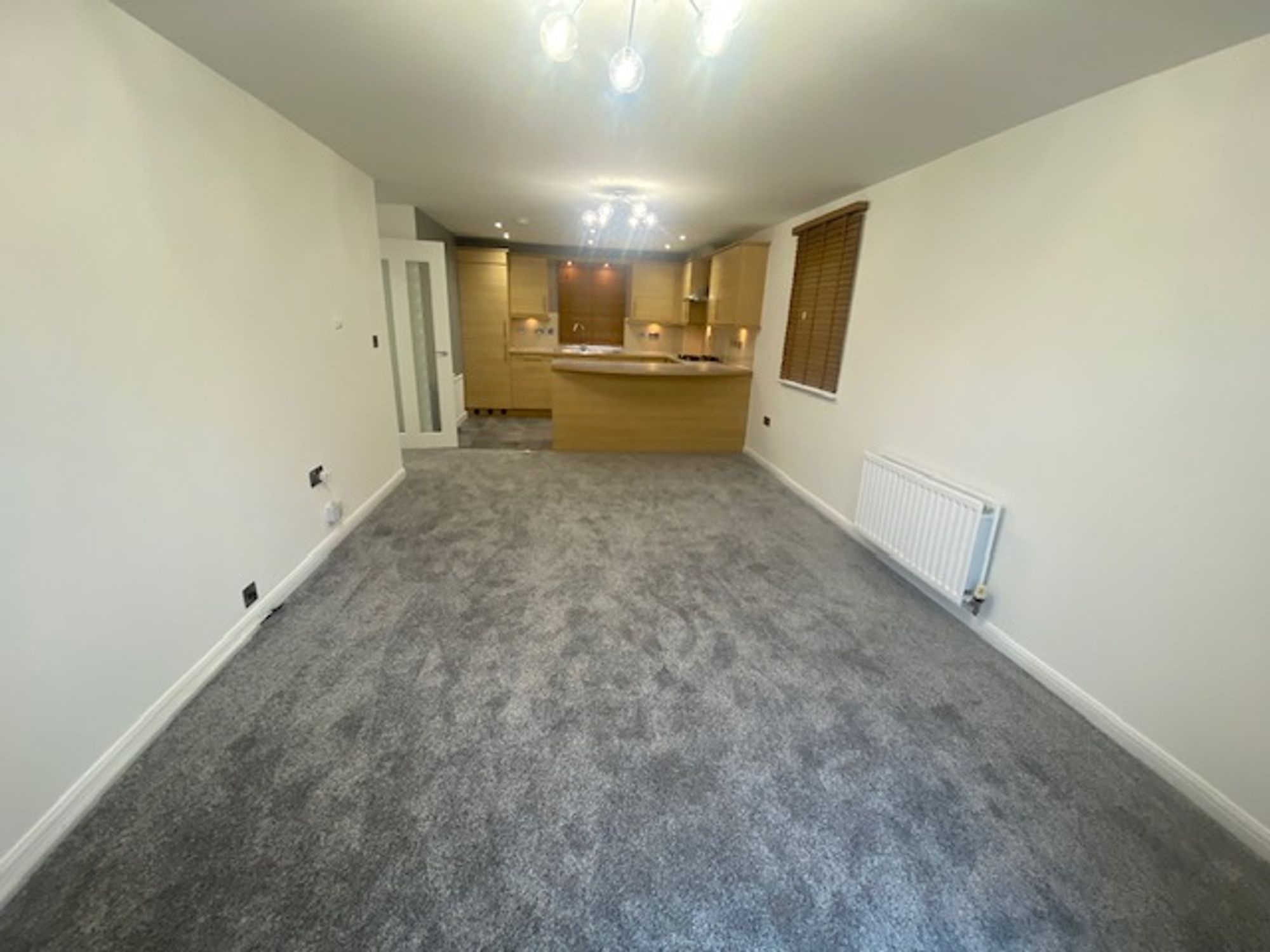 Flat Burford Gardens in Cardiff