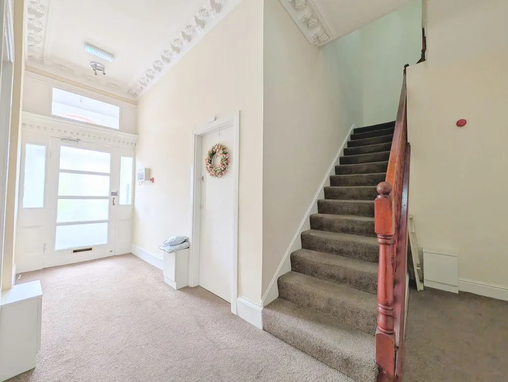 Flat Saunders Street in Southport