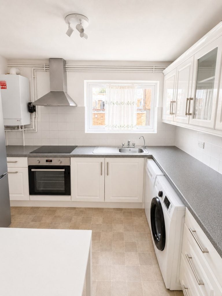 Flat Lancaster Road in Greater London