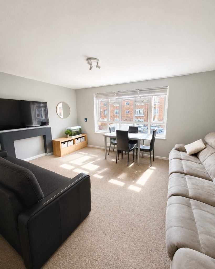 Flat Lancaster Road in Greater London