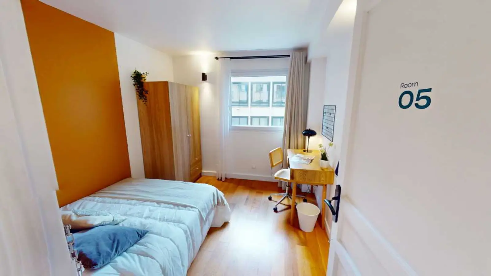 Room Place Étienne Pernet in Paris