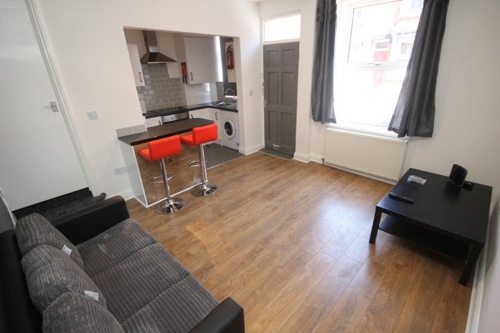 Flat Thornville Terrace in Leeds