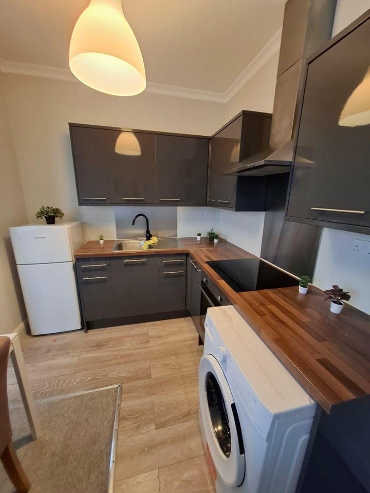 Flat Melfort Road in Greater London