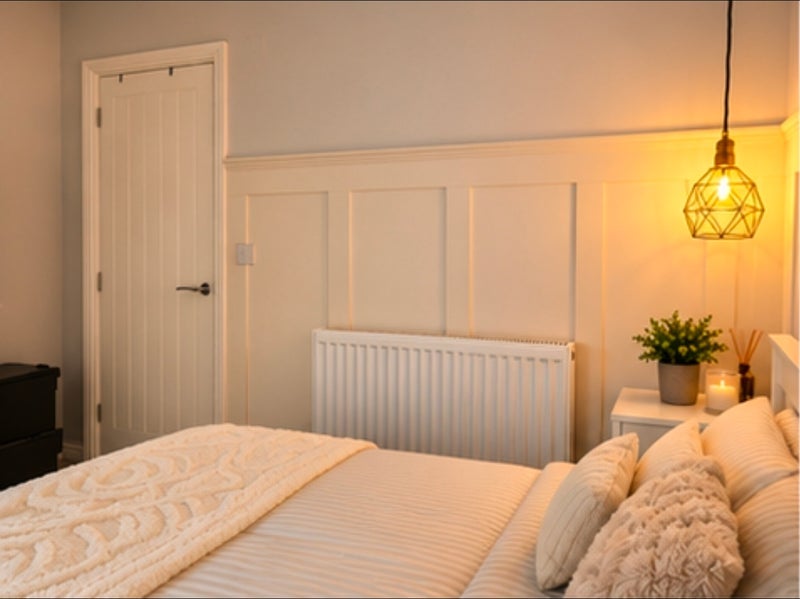 Room Mill Hill Road in Wakefield