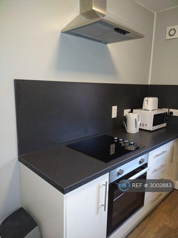 Room Bramford Road in Ipswich