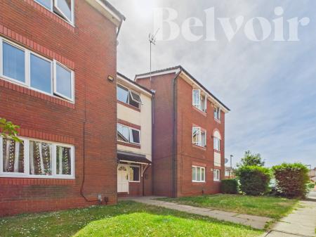 Flat Flaxfield Court in Basingstoke and Deane
