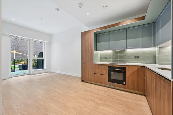 Flat Vauxhall Street in Greater London