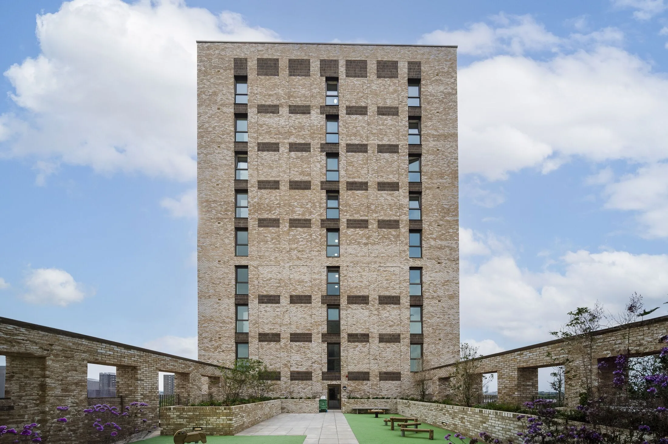 Flat Wrottesley Road in Greater London