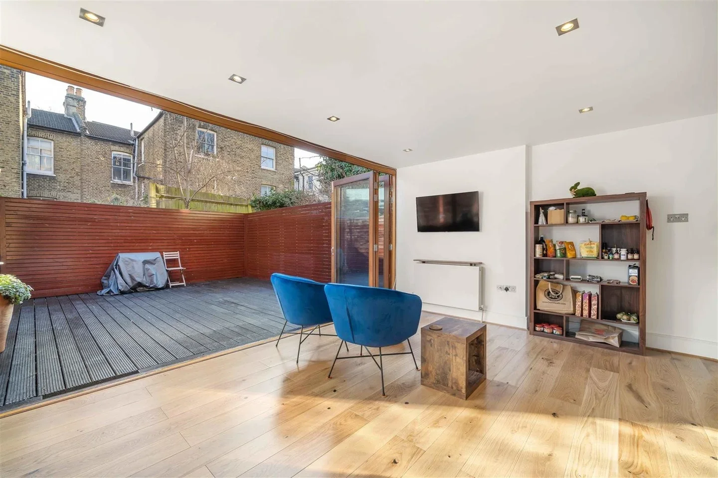 Flat Kellett Road in Greater London
