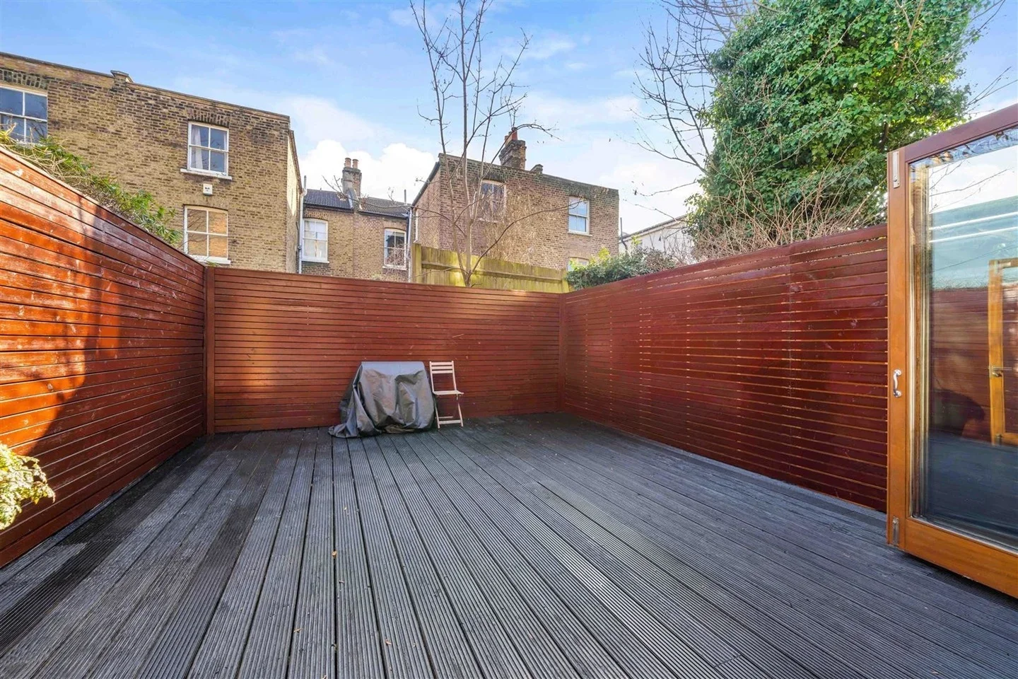 Flat Kellett Road in Greater London