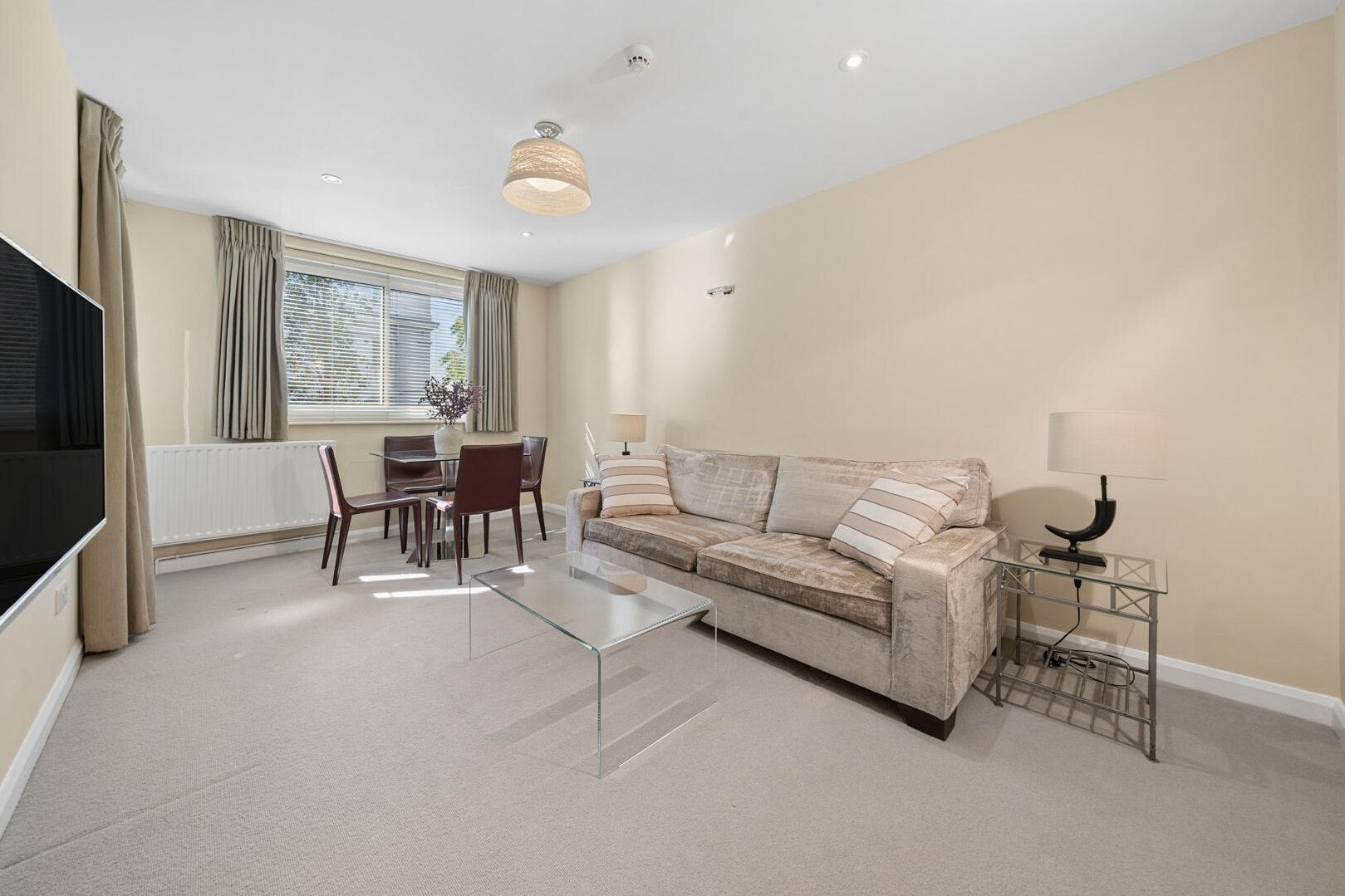 Flat Notting Hill Gate in Greater London