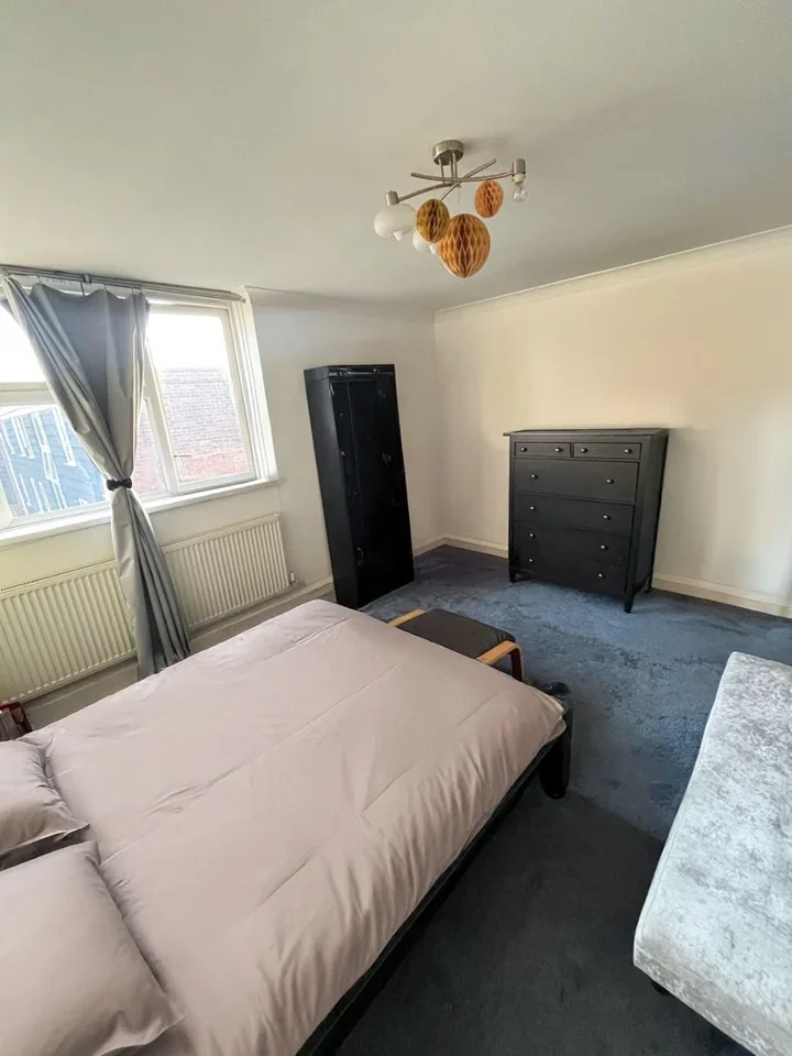 Room Wayford Street in Greater London