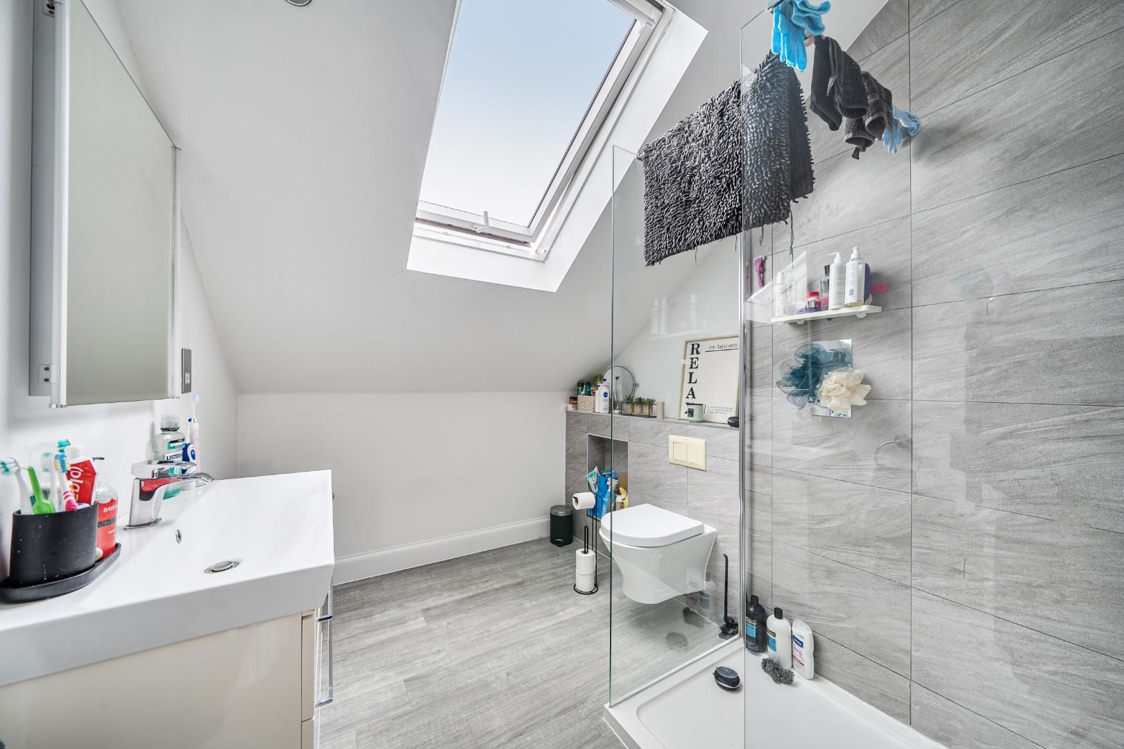 Flat Blackbrook Lane in Greater London