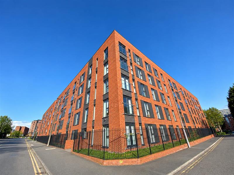 Flat Derwent Street in Salford