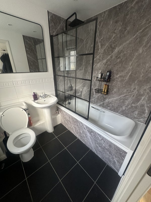 Room West Street in Crawley