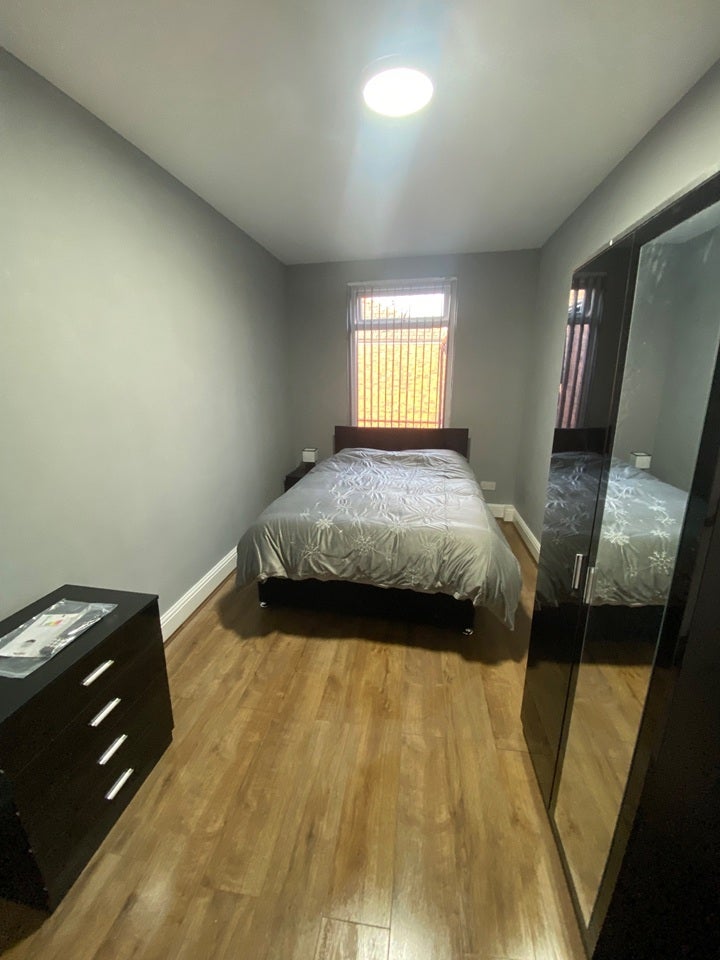 Room Chorley Old Road in Bolton