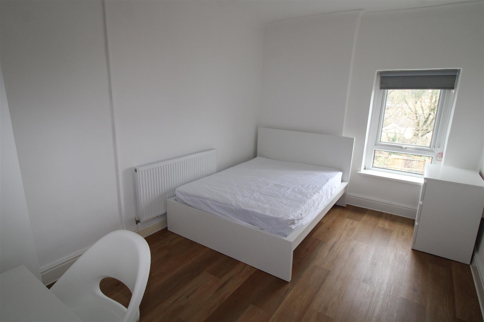 Flat Queen Street in Pontypridd