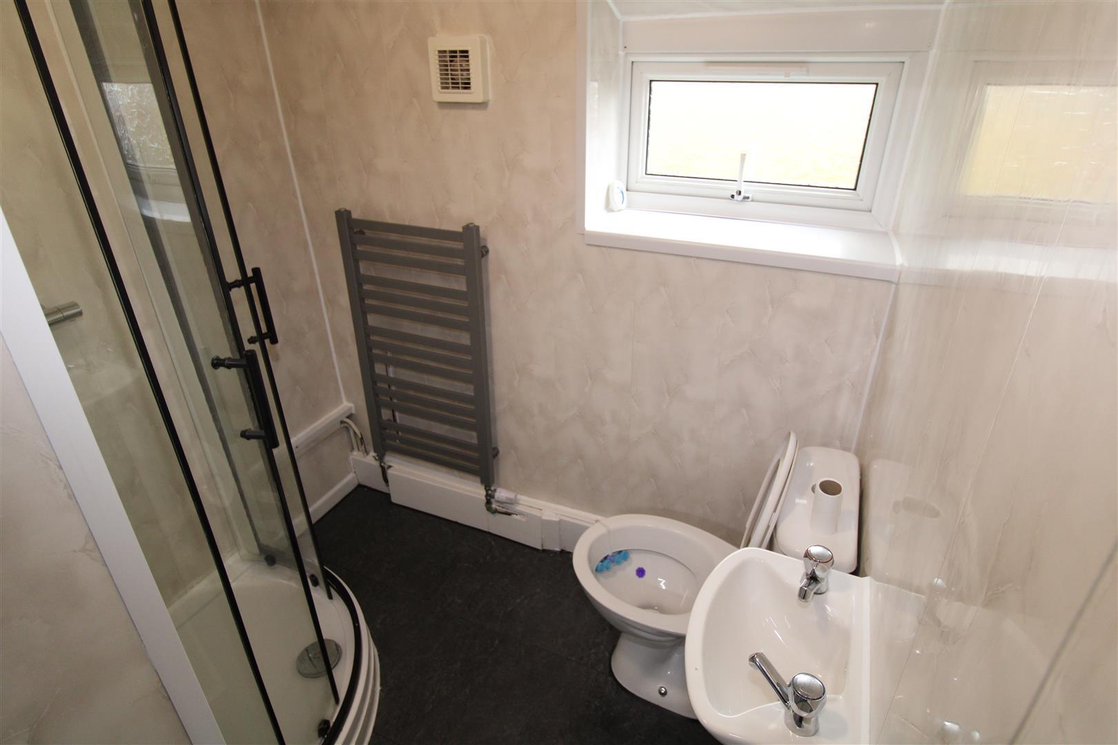 Flat Queen Street in Pontypridd