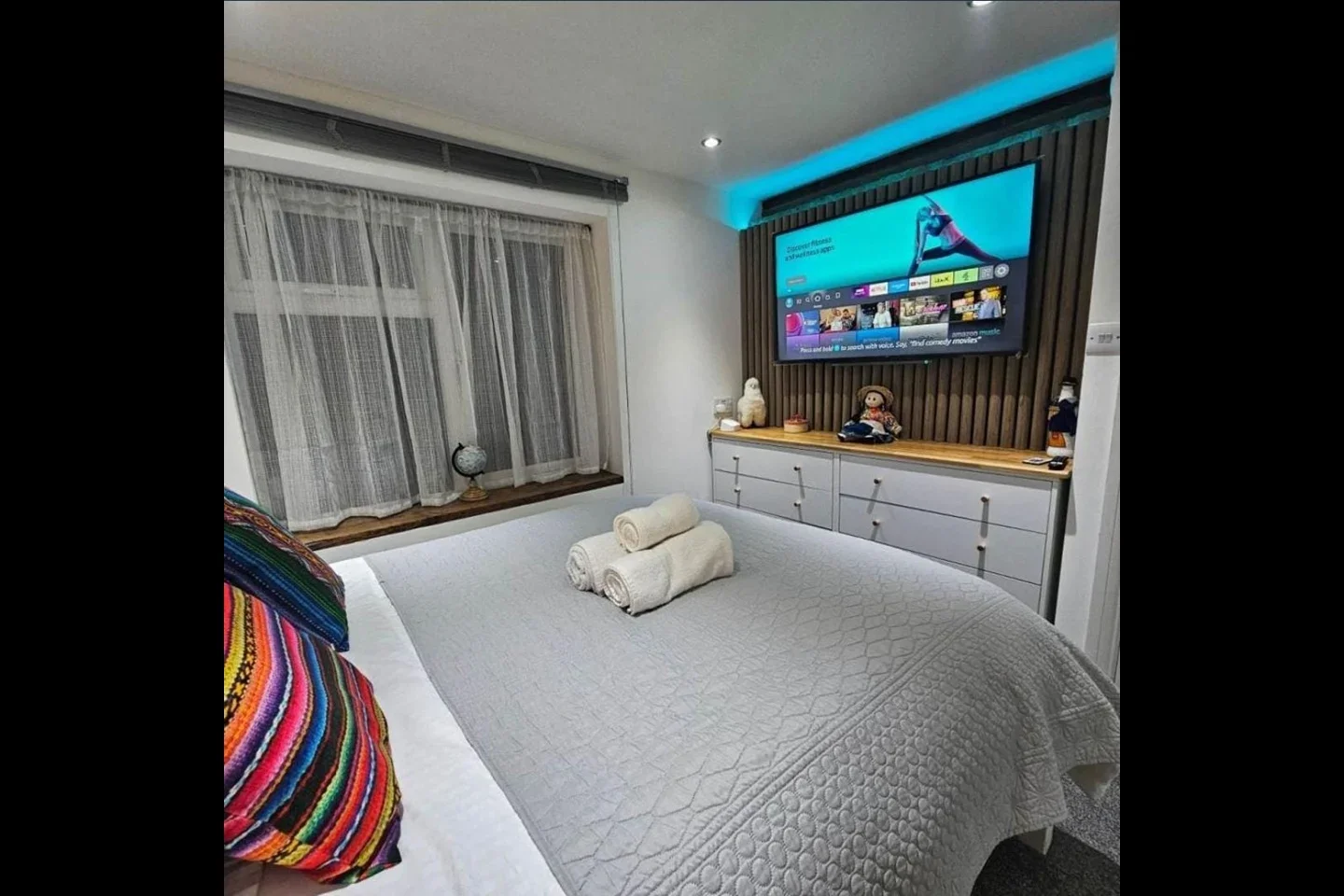 Room Powell Gardens in Greater London