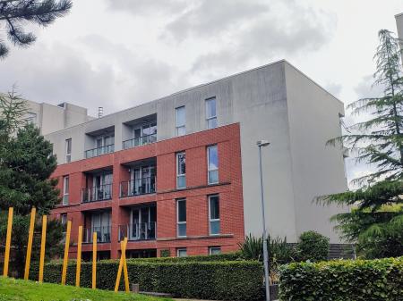 Flat Annadale Crescent in Belfast