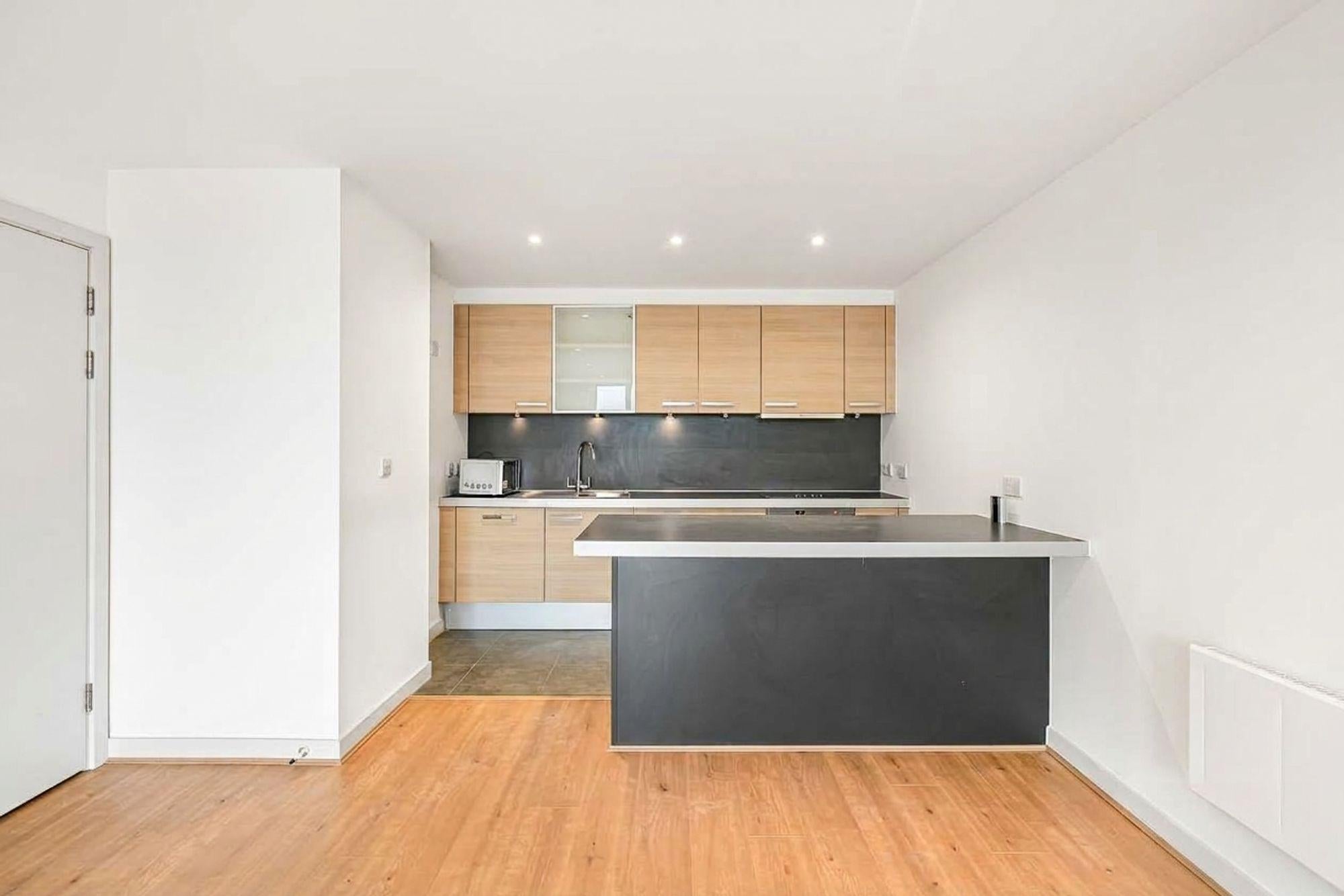 Flat The Heart of Walton in Elmbridge