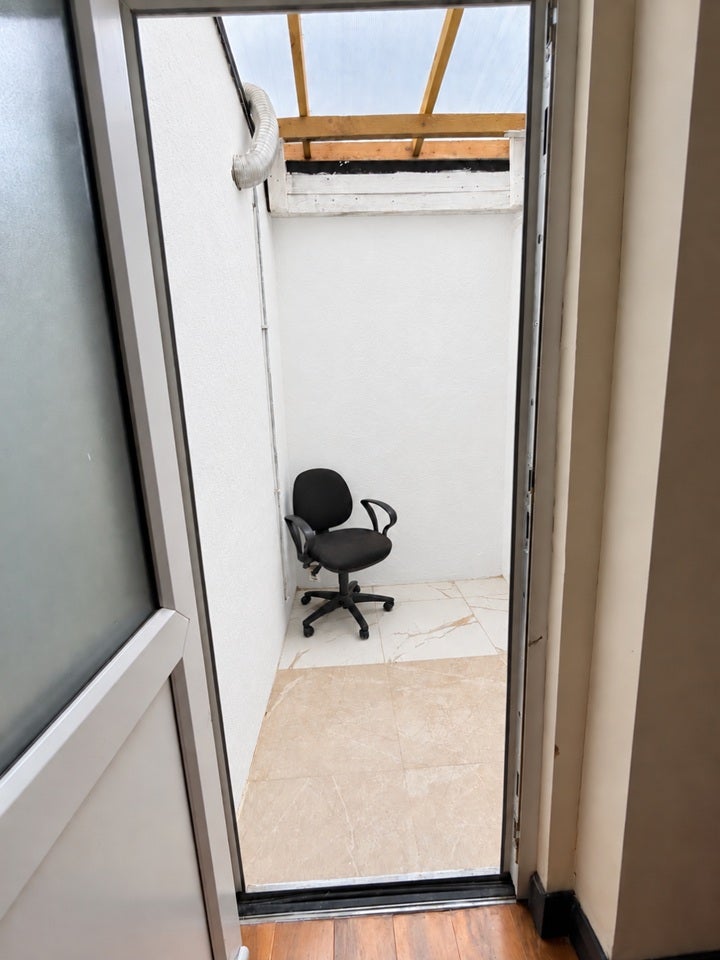 Room Hazel Close in Greater London