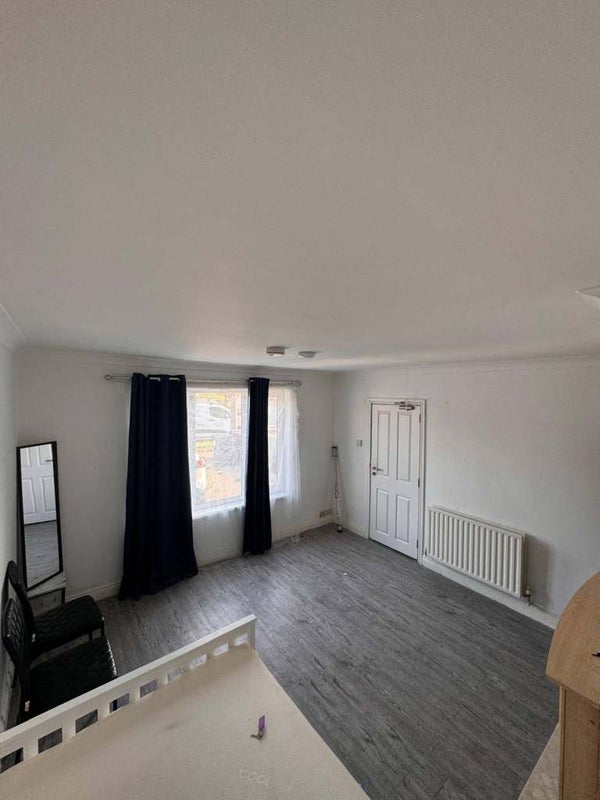 Room Aylminton Walk in Bristol