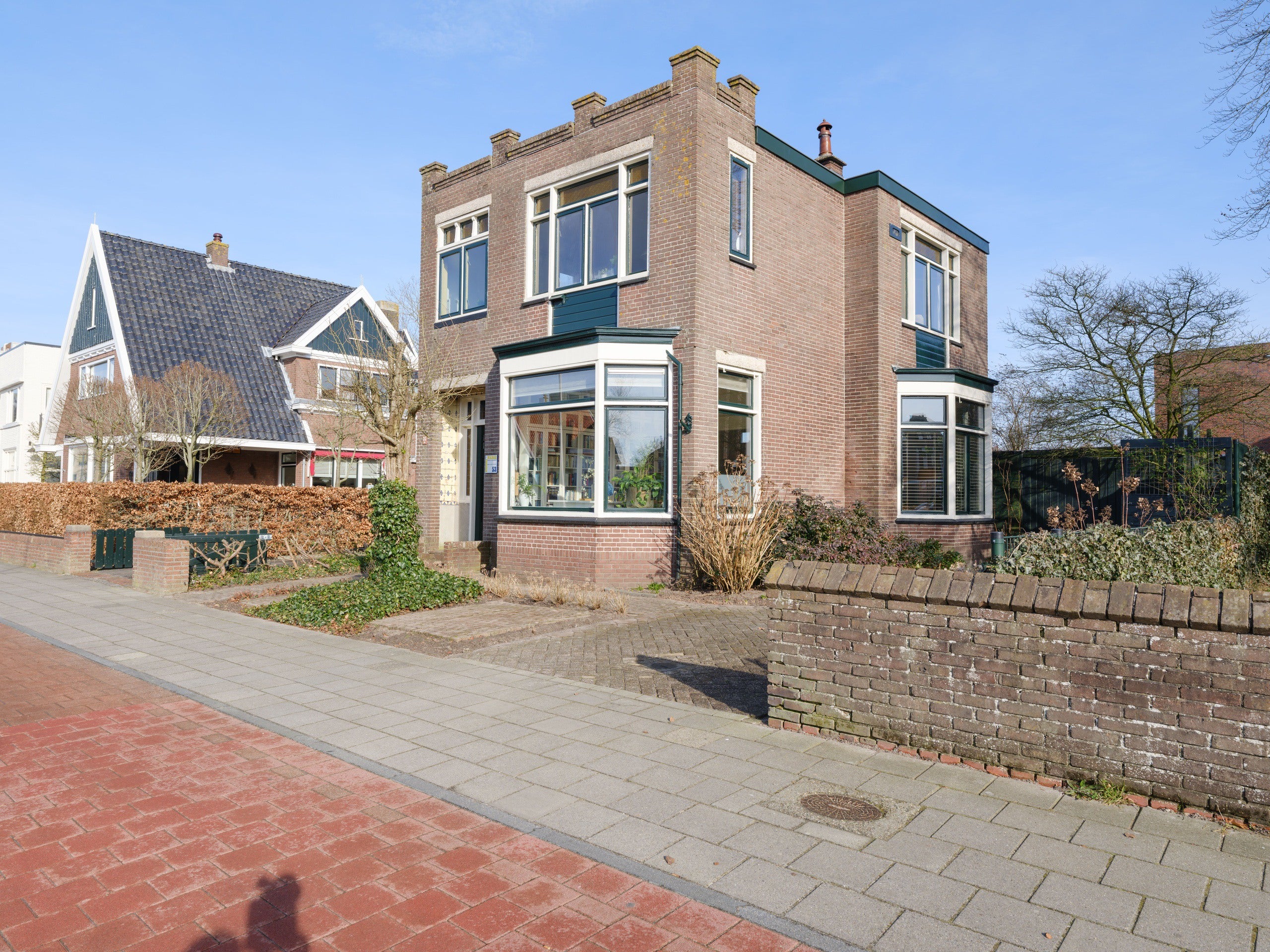 Vrijstaande woning te koop: Burgemeester Wuiteweg 53, Drachten