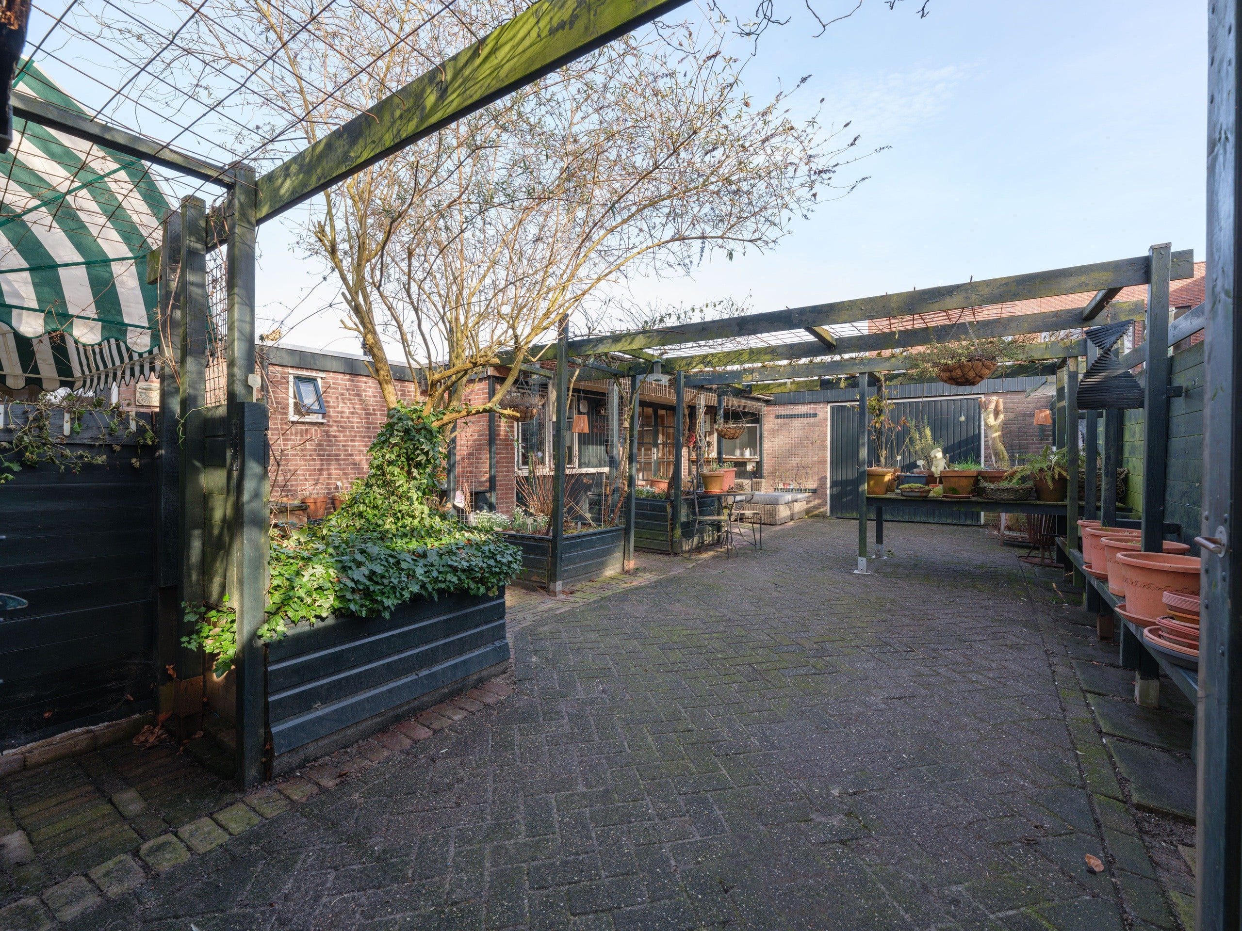 Vrijstaande woning te koop: Burgemeester Wuiteweg 53, Drachten